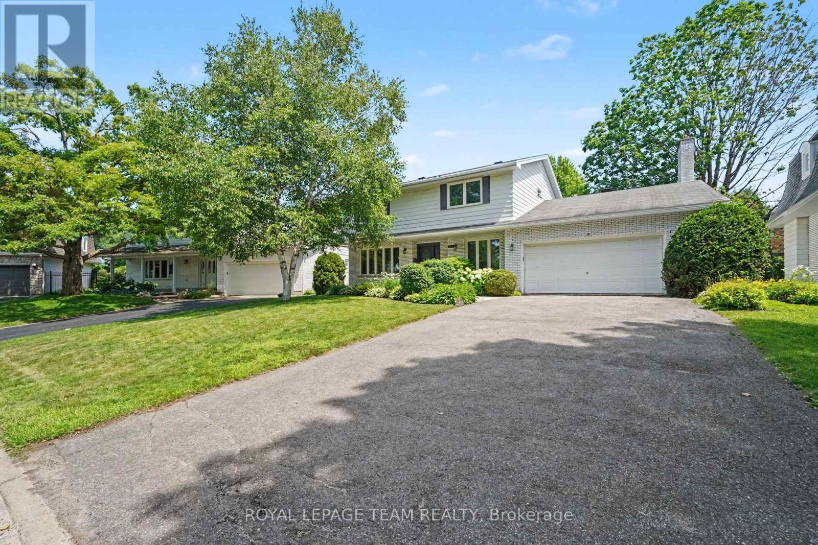 907 Dresden Crescent, Ottawa, Ontario  K2B 5H8 - Photo 2 - X13532862