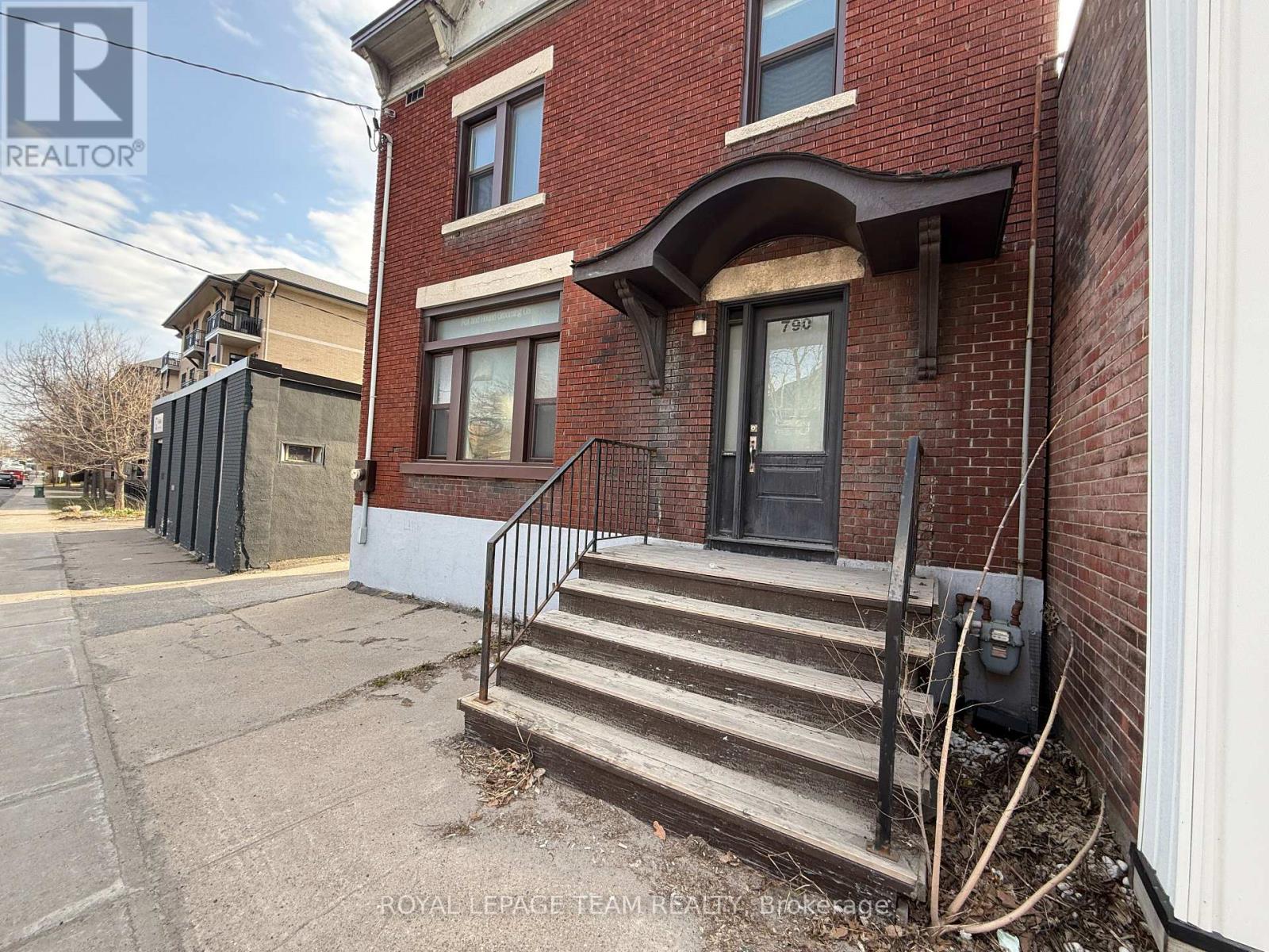 790 Bronson Avenue, Ottawa, Ontario  K1S 4G4 - Photo 2 - X13532890