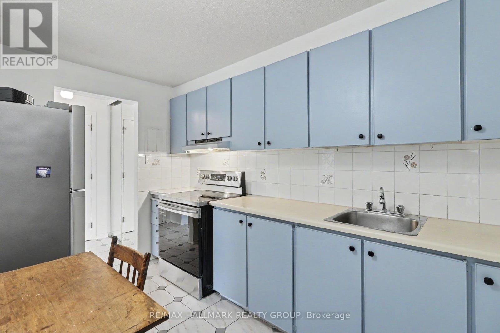 8 - 900 Elmsmere Road, Ottawa, Ontario  K1J 7T6 - Photo 7 - X13533036