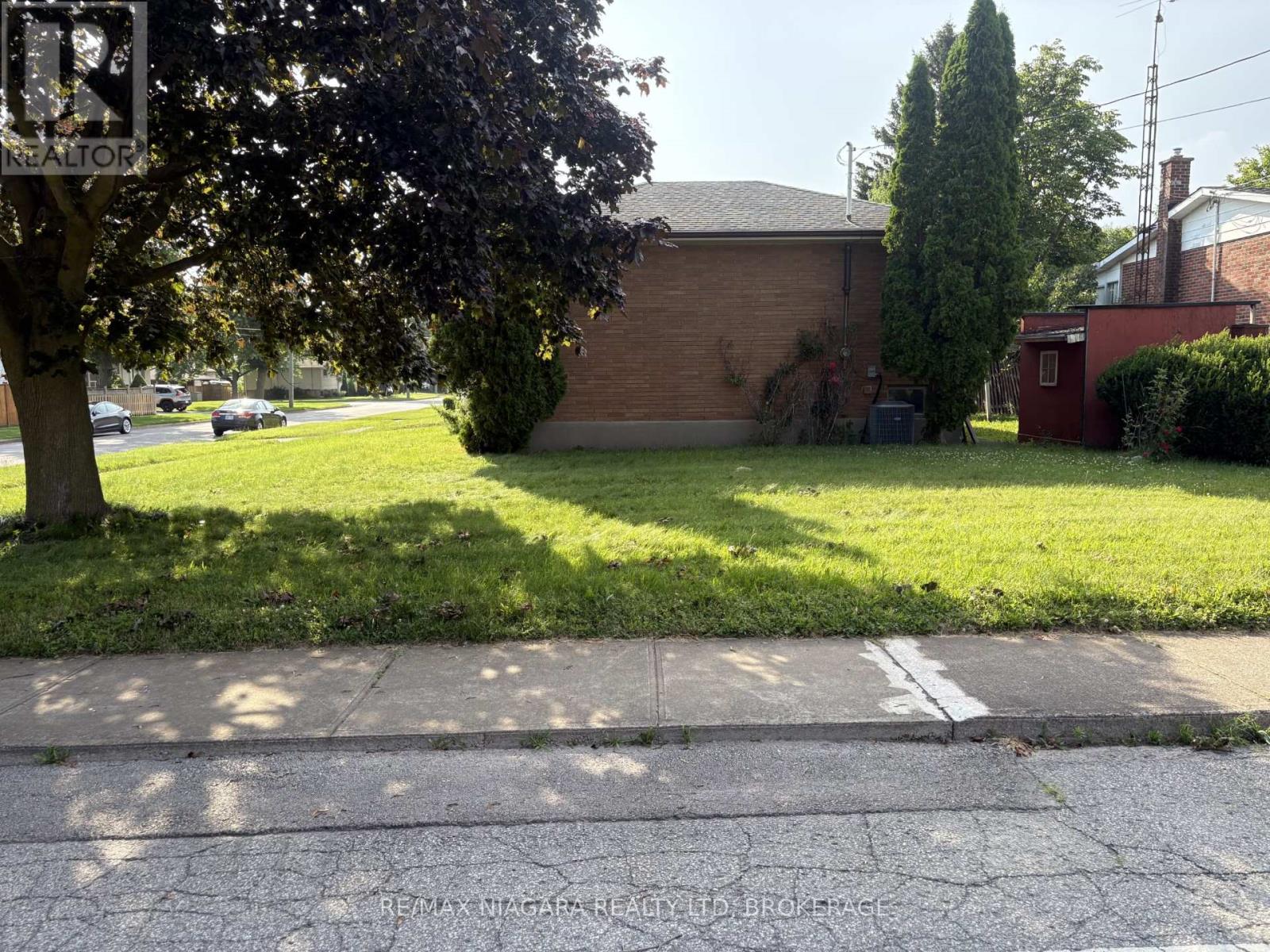 6611 Margaret Street, Niagara Falls, Ontario  L2G 2V1 - Photo 3 - X13533030