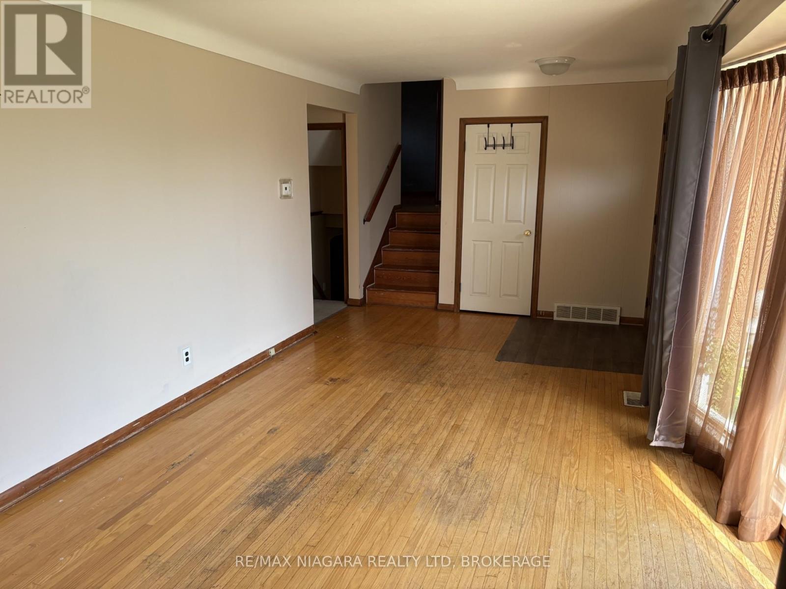6611 Margaret Street, Niagara Falls, Ontario  L2G 2V1 - Photo 4 - X13533030