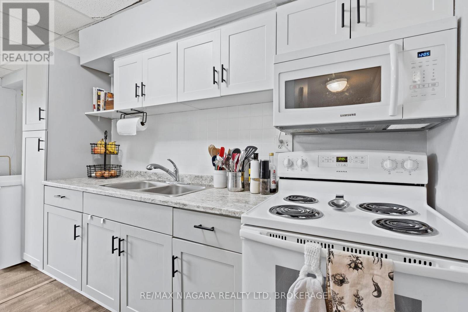 34 - 450 Carlton Street, St. Catharines, Ontario  L2M 4X1 - Photo 10 - X13533040