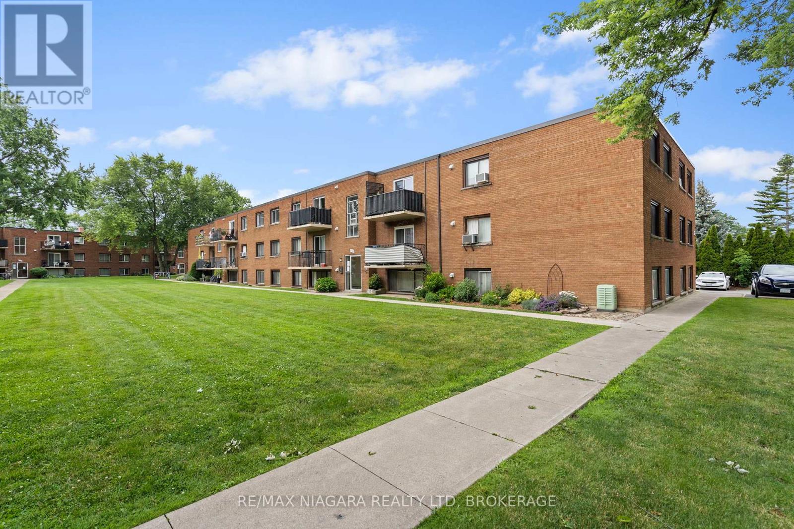 34 - 450 Carlton Street, St. Catharines, Ontario  L2M 4X1 - Photo 3 - X13533040