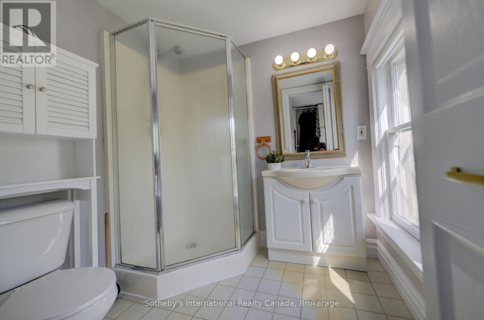 151 Esson Street, Waterloo, Ontario  N2L 1Z9 - Photo 22 - X13533044