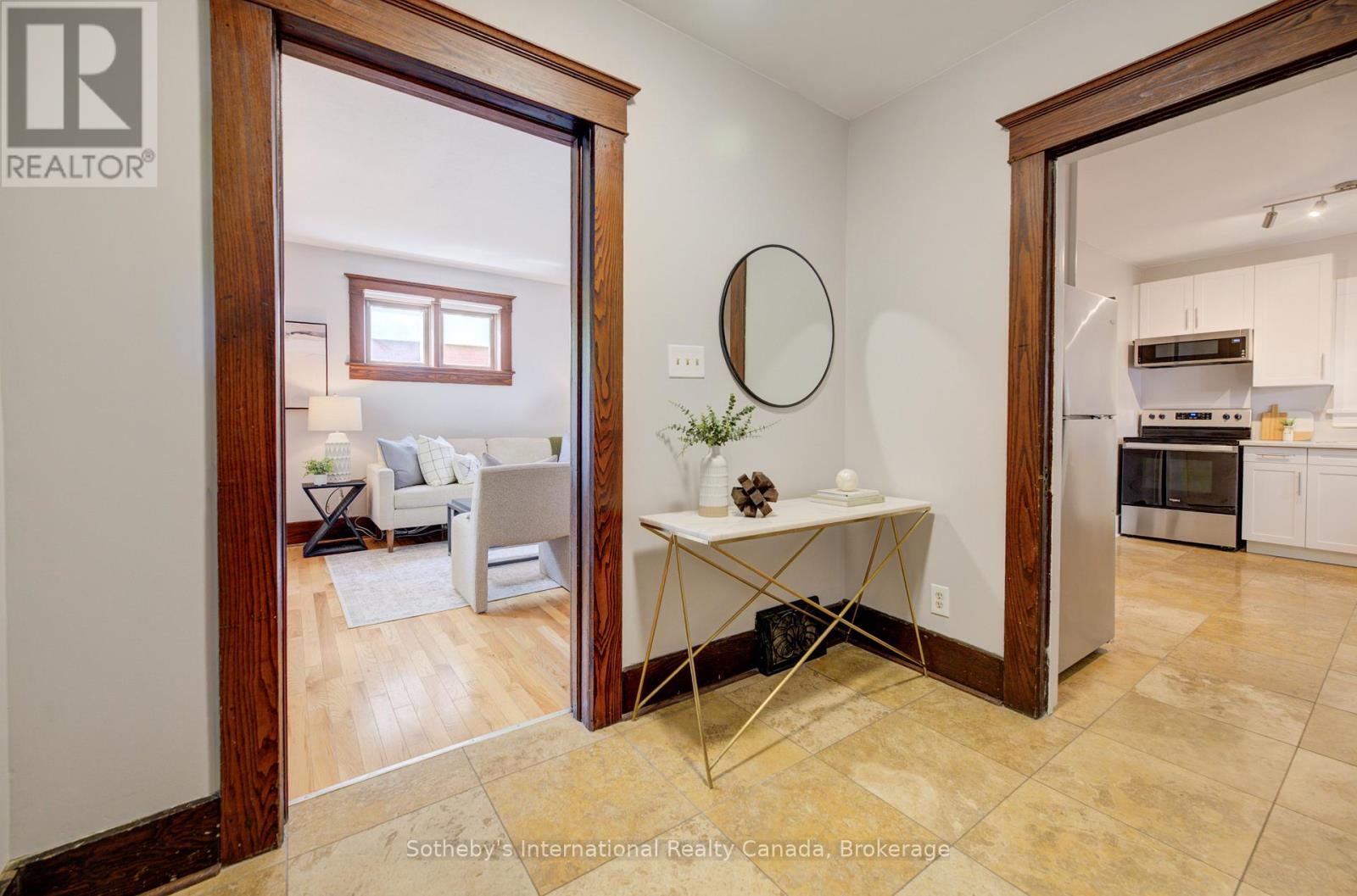 151 Esson Street, Waterloo, Ontario  N2L 1Z9 - Photo 6 - X13533044