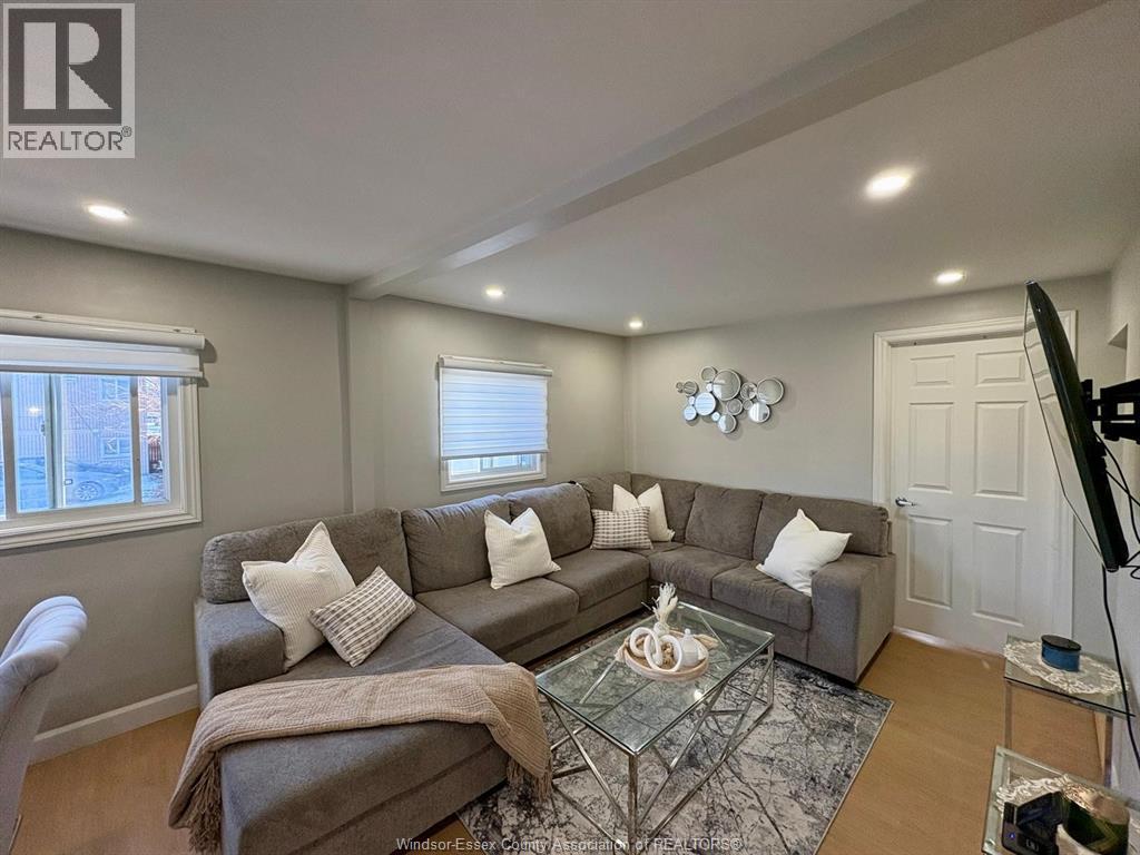 1364 Mckay Avenue, Windsor, Ontario  N9B 2B2 - Photo 6 - 26016276