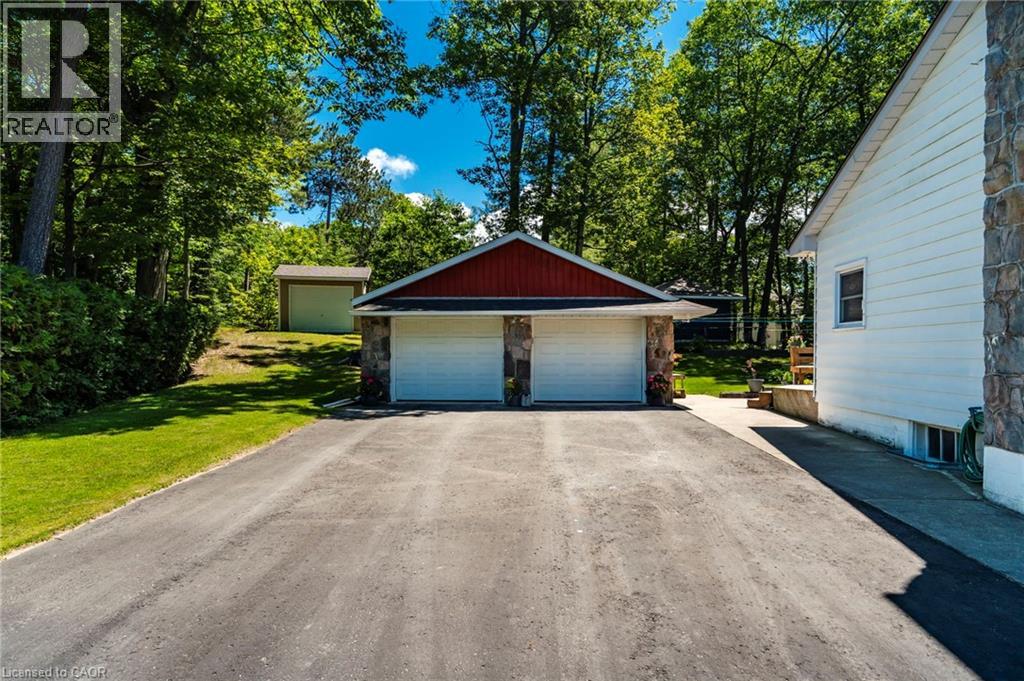 223 Tiny Beaches Road S, Tiny, Ontario  L0L 2J0 - Photo 39 - 40843266