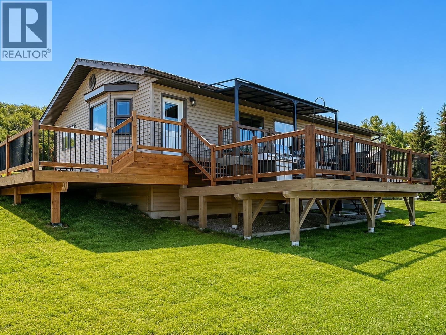 12713 Aitchison Road, Charlie Lake, British Columbia  V0C 1H0 - Photo 3 - R3143430
