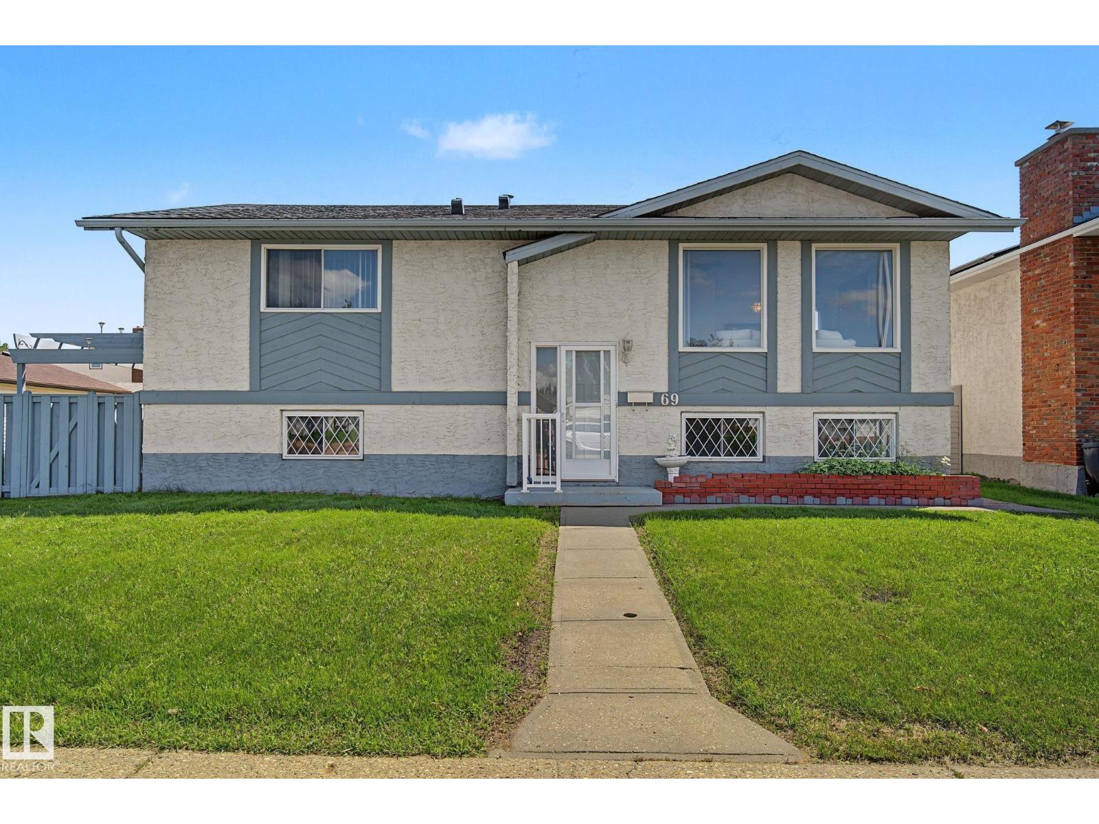 69 DUNLUCE RD NW, Edmonton, Alberta