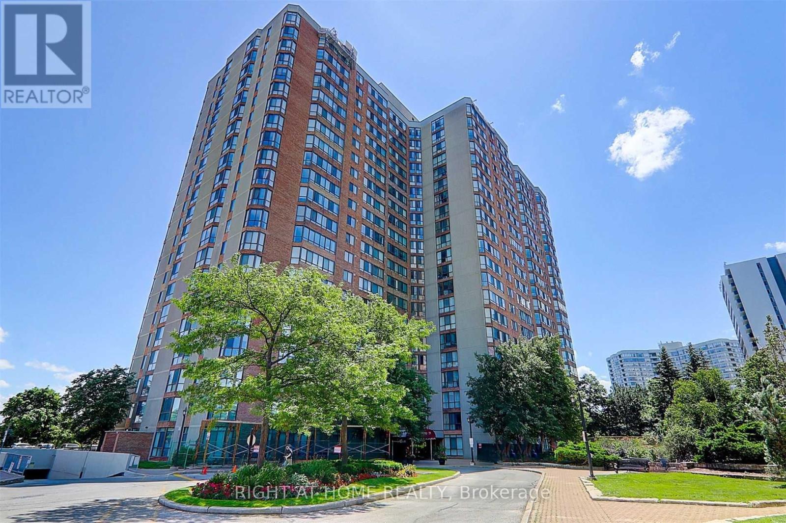 222 - 75 BAMBURGH CIRCLE, Toronto, Ontario