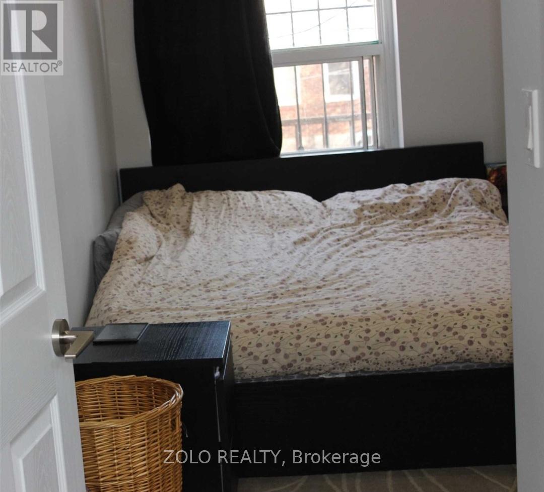 1549 O'connor Drive, Toronto, Ontario  M5B 2E7 - Photo 2 - E13532978