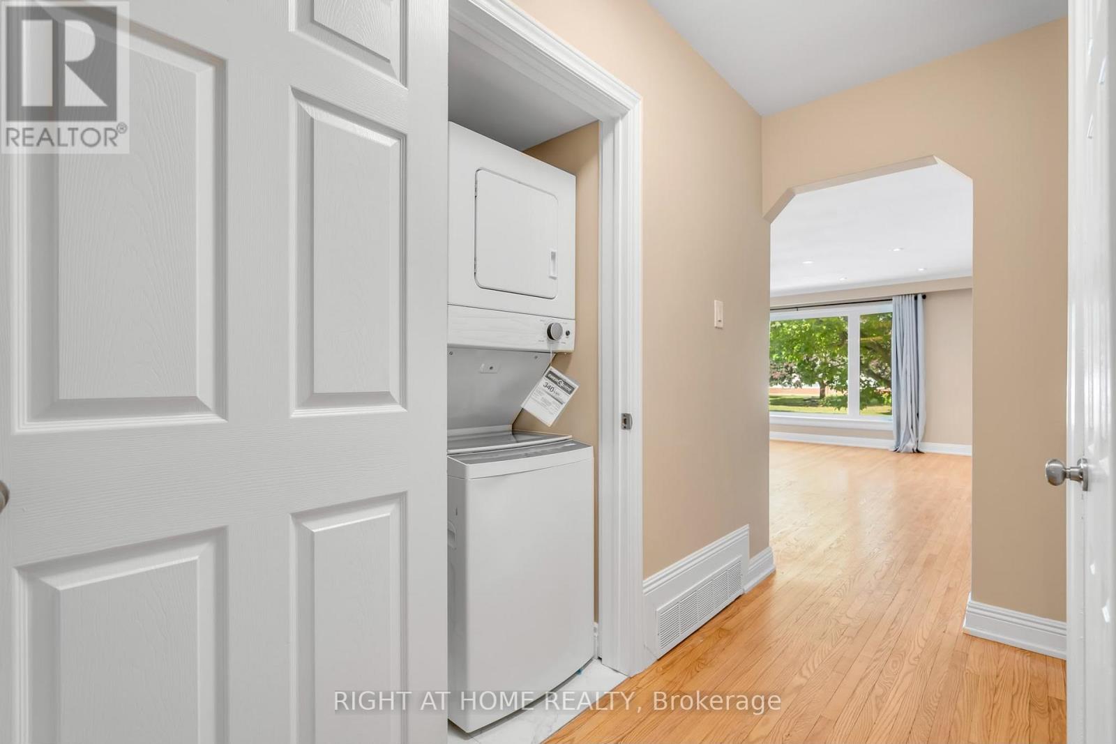 Main - 49 Mcgregor Road W, Toronto, Ontario  M1P 1C9 - Photo 15 - E13533000