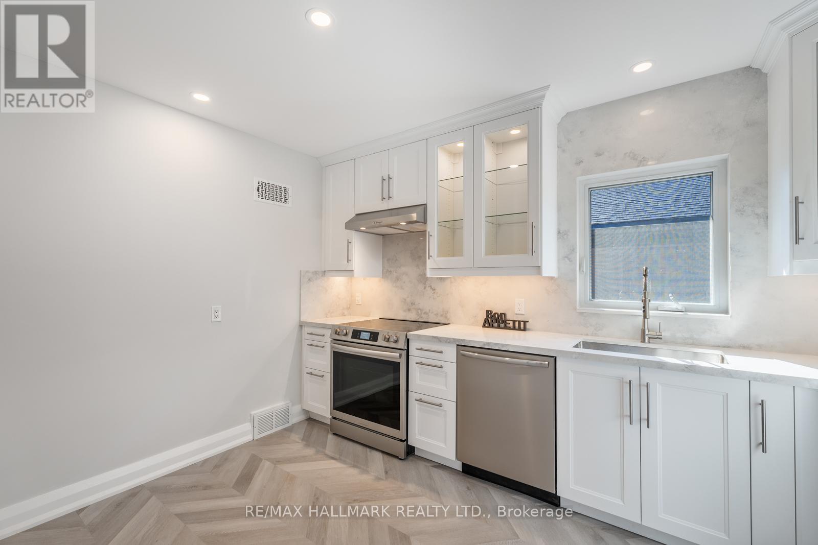 66 Ferncroft Drive, Toronto, Ontario  M1N 2X4 - Photo 8 - E13533012
