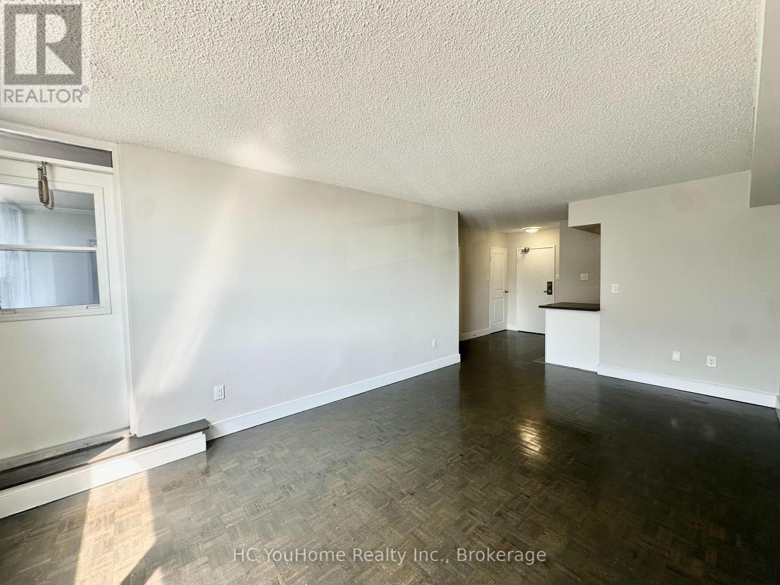 301 - 145 Wellington Street W, Aurora, Ontario  L4G 3L9 - Photo 3 - N13532850