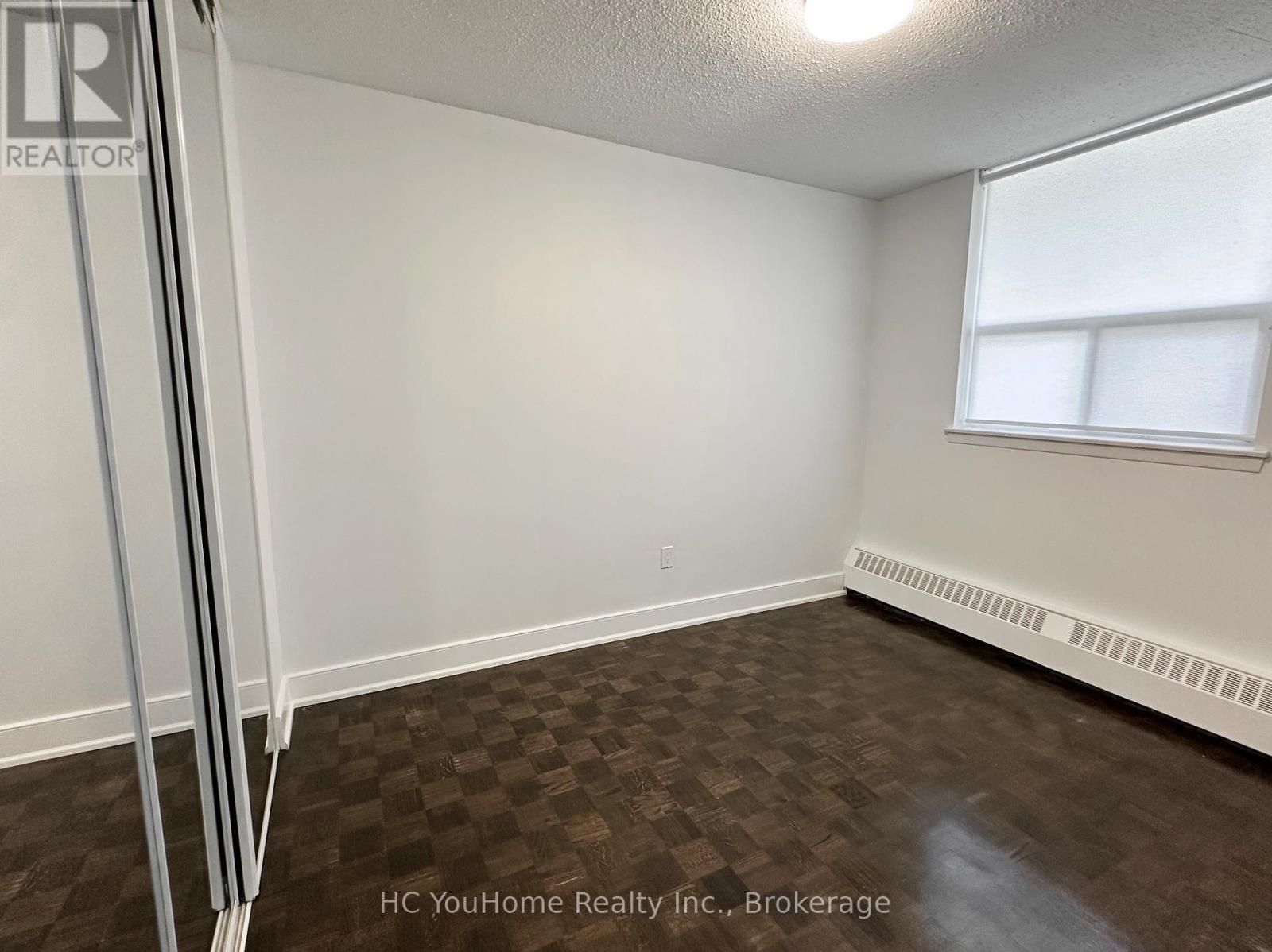 107 - 147 Wellington Street W, Aurora, Ontario  L4G 3M1 - Photo 3 - N13532852