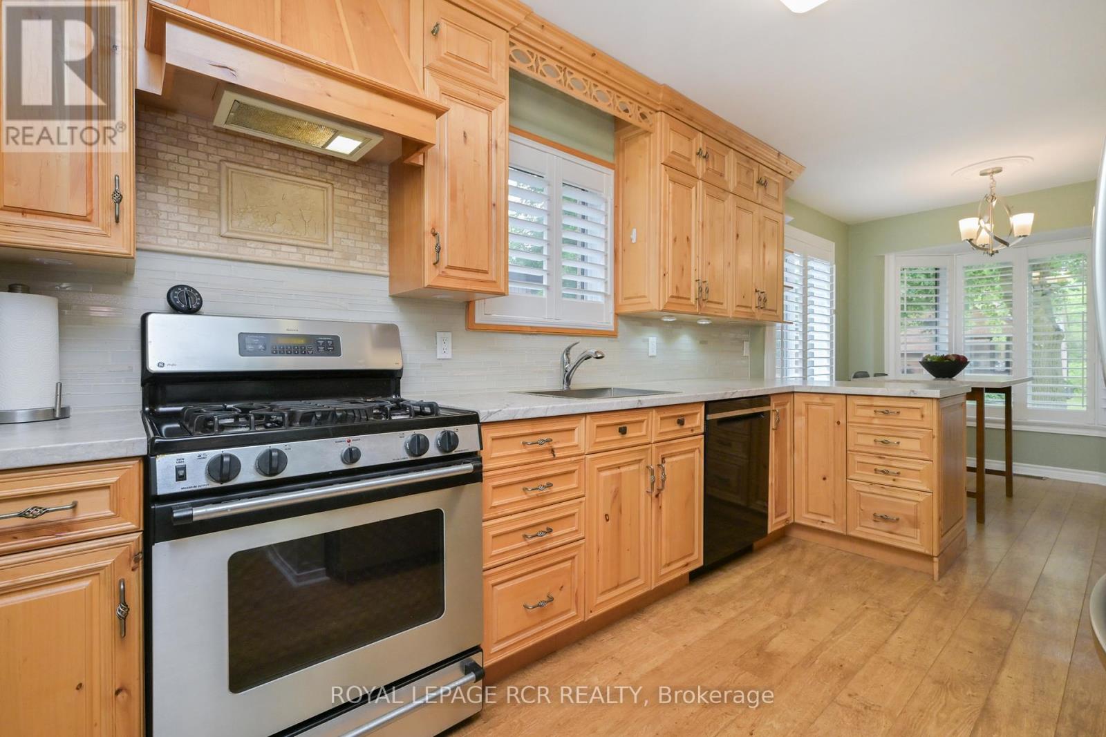 73 Riverview Road, New Tecumseth, Ontario  L9R 1S1 - Photo 5 - N13532928