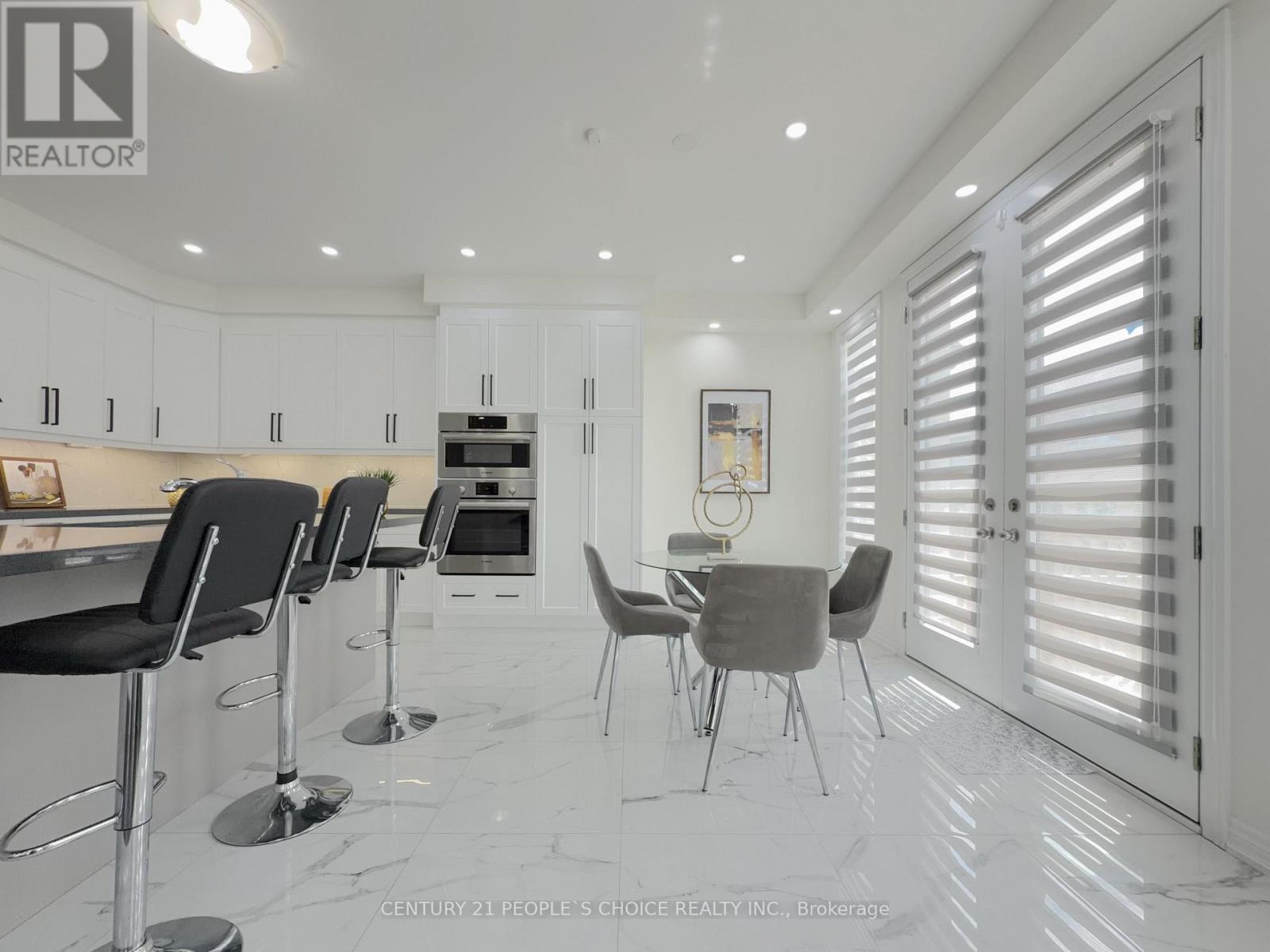 209 Stilton Avenue S, Vaughan, Ontario  L4H 5B9 - Photo 21 - N13532578