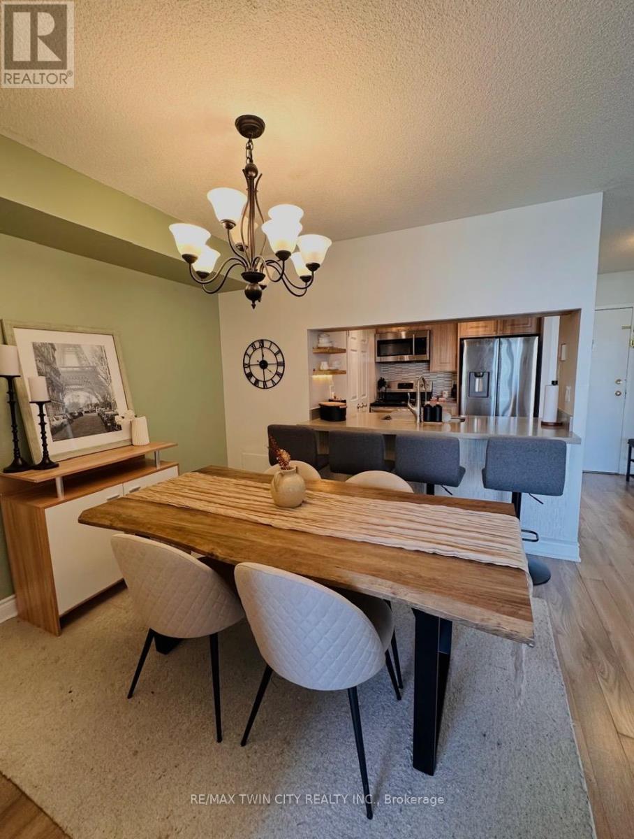 1801 - 265 Enfield Place, Mississauga, Ontario  L5B 3Y7 - Photo 5 - W13533056