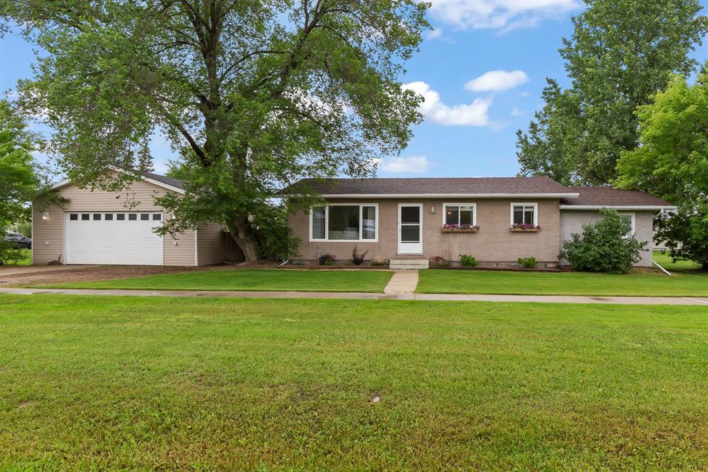 15 Dawson Road E, Richer, Manitoba  R0E 1A0 - Photo 0 - 202615485