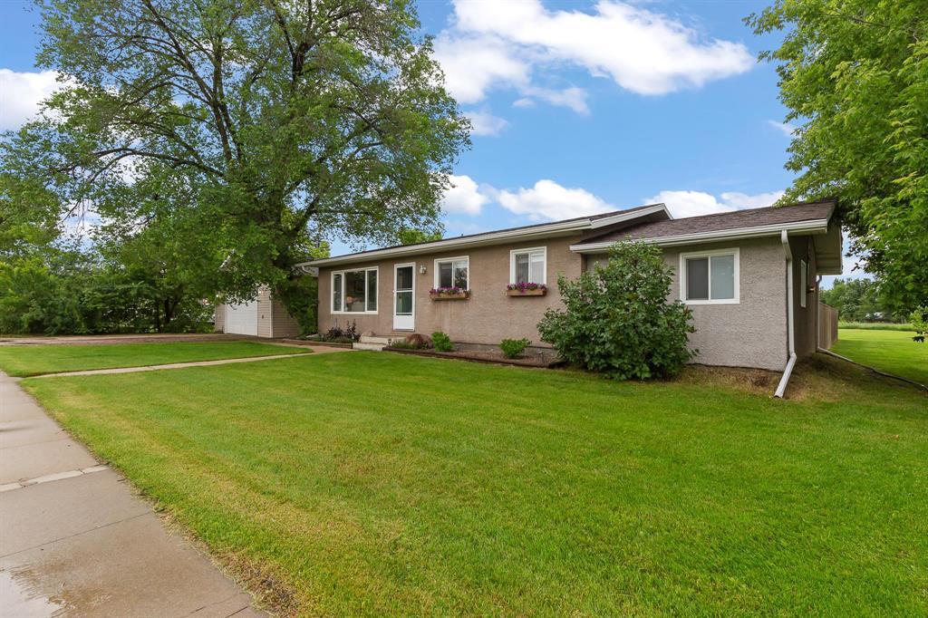 15 Dawson Road E, Richer, Manitoba  R0E 1A0 - Photo 2 - 202615485