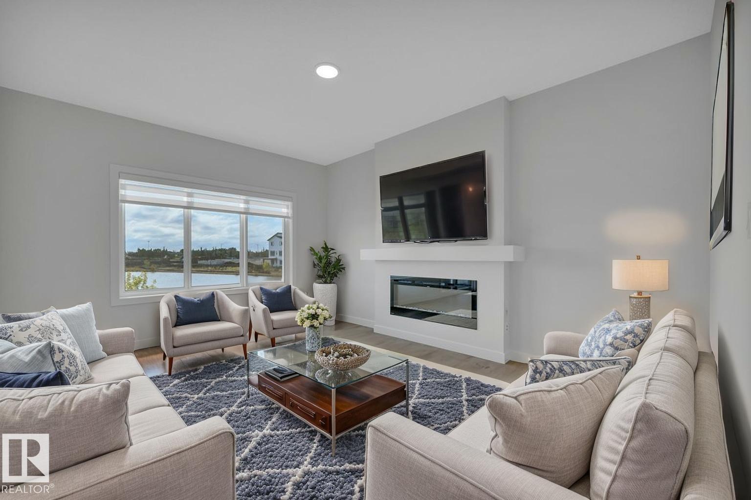 786 Bank DR, Leduc