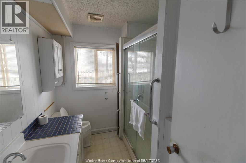 3 Oak, Essex, Ontario N0R 1J0 - Photo 9 - 26016293