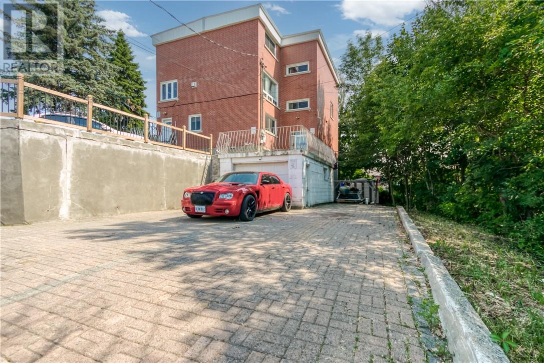 265 Montcalm Avenue, Sudbury, Ontario  P3C 5C8 - Photo 3 - 2129062
