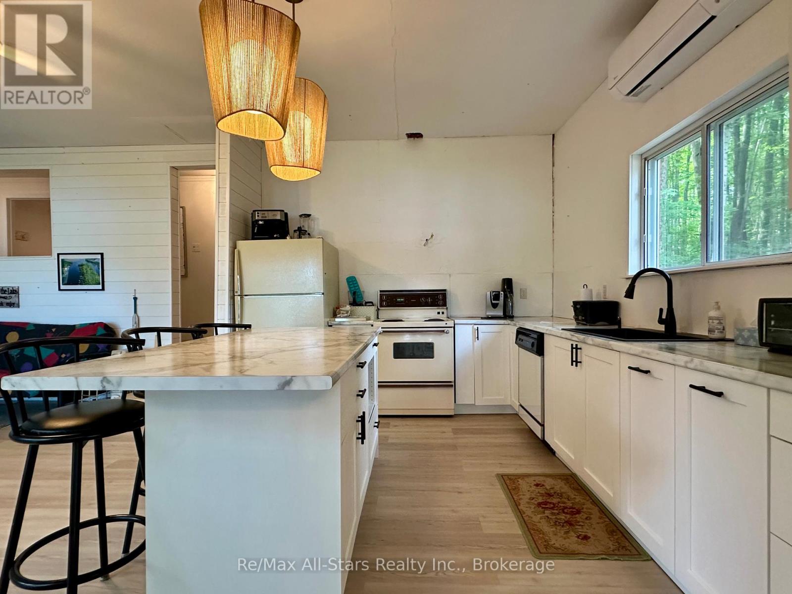 38 Dewey's Island, Kawartha Lakes, Ontario  K0M 1N0 - Photo 12 - X13533310