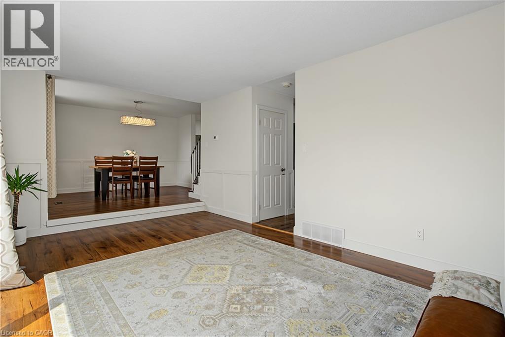 39 Southwood Drive, Kitchener, Ontario  N2E 2E6 - Photo 6 - 40845963