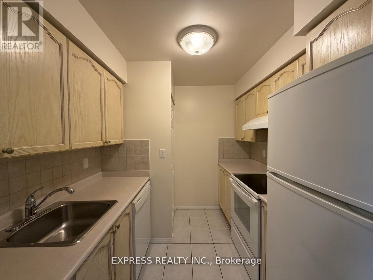 1009 - 1 Pemberton Avenue, Toronto, Ontario  M2M 4L9 - Photo 7 - C13533186