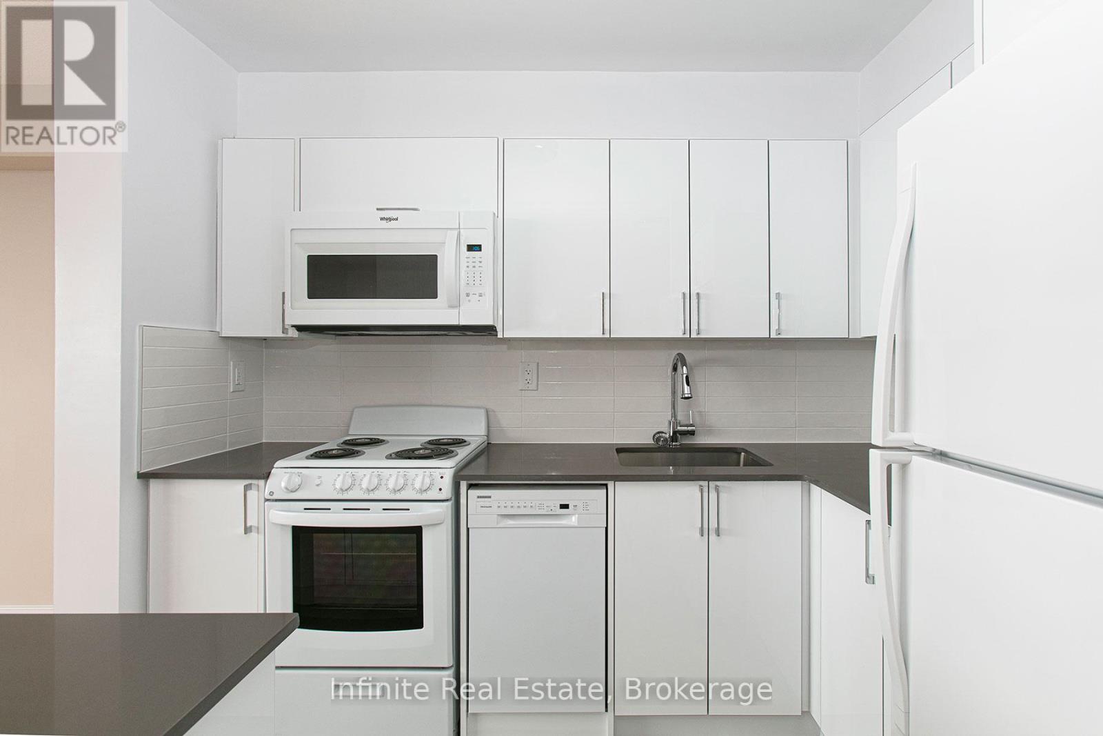 711 - 666 Spadina Avenue, Toronto, Ontario M5S 2H8 - Photo 9 - C13533190