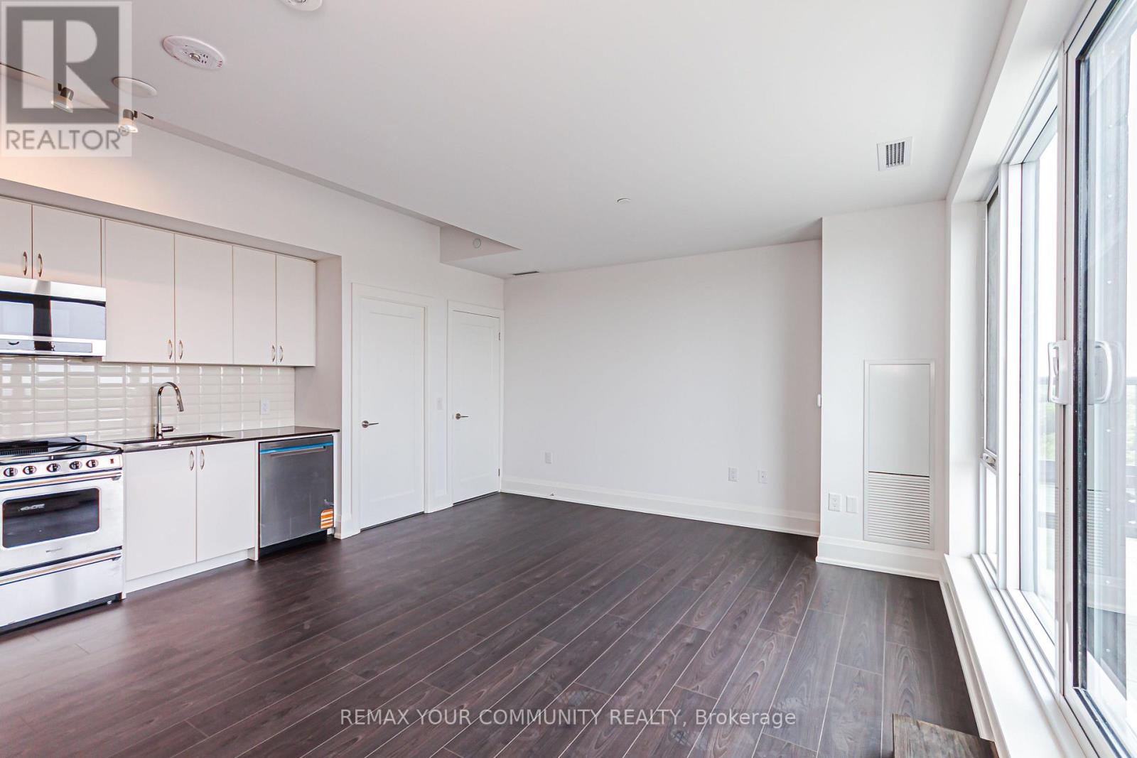 905 - 700 Sheppard Avenue W, Toronto, Ontario  M3H 0G5 - Photo 4 - C13533212