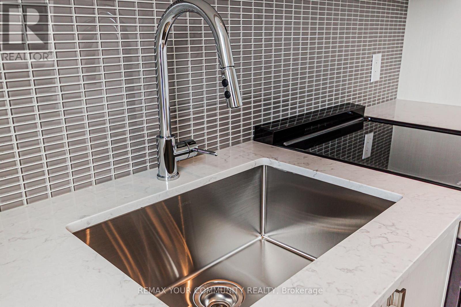904 - 700 Sheppard Avenue W, Toronto, Ontario  M3H 0G5 - Photo 12 - C13533220