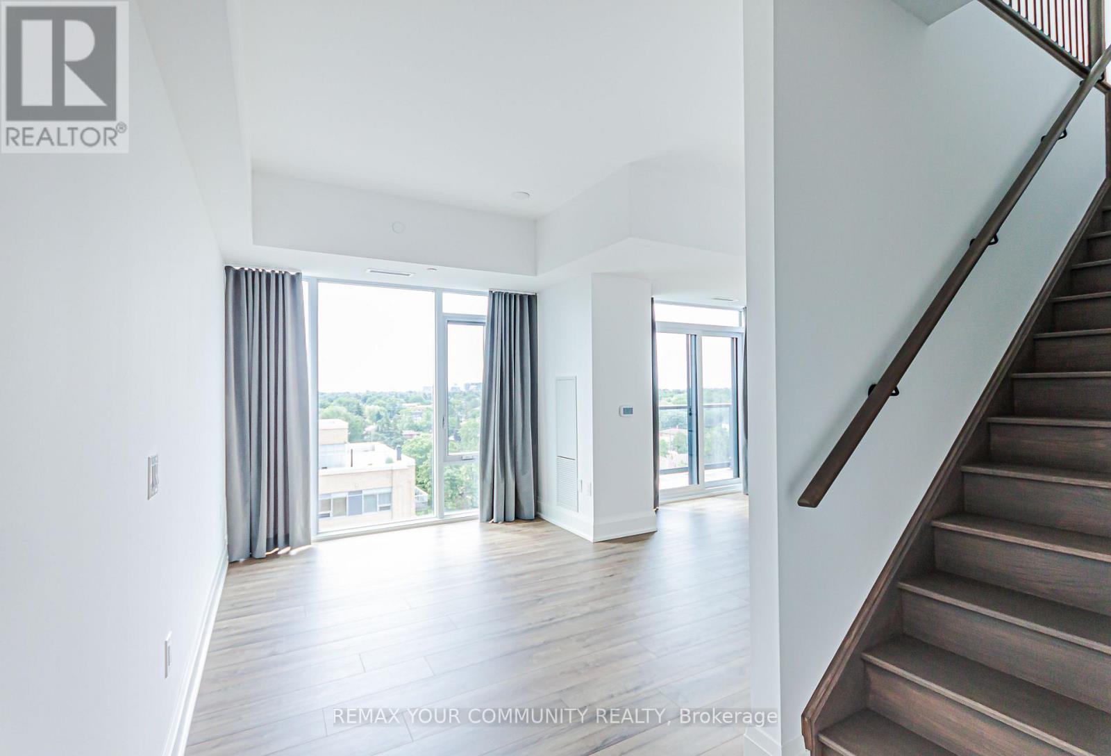 904 - 700 Sheppard Avenue W, Toronto, Ontario  M3H 0G5 - Photo 2 - C13533220