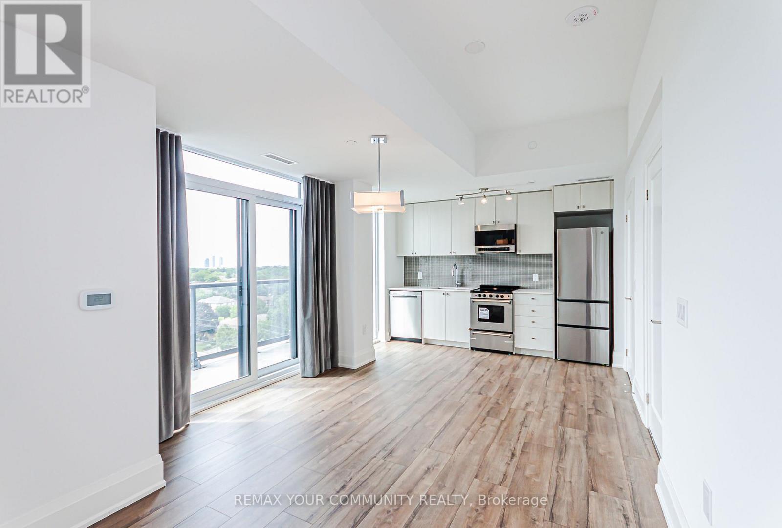 904 - 700 Sheppard Avenue W, Toronto, Ontario  M3H 0G5 - Photo 4 - C13533220