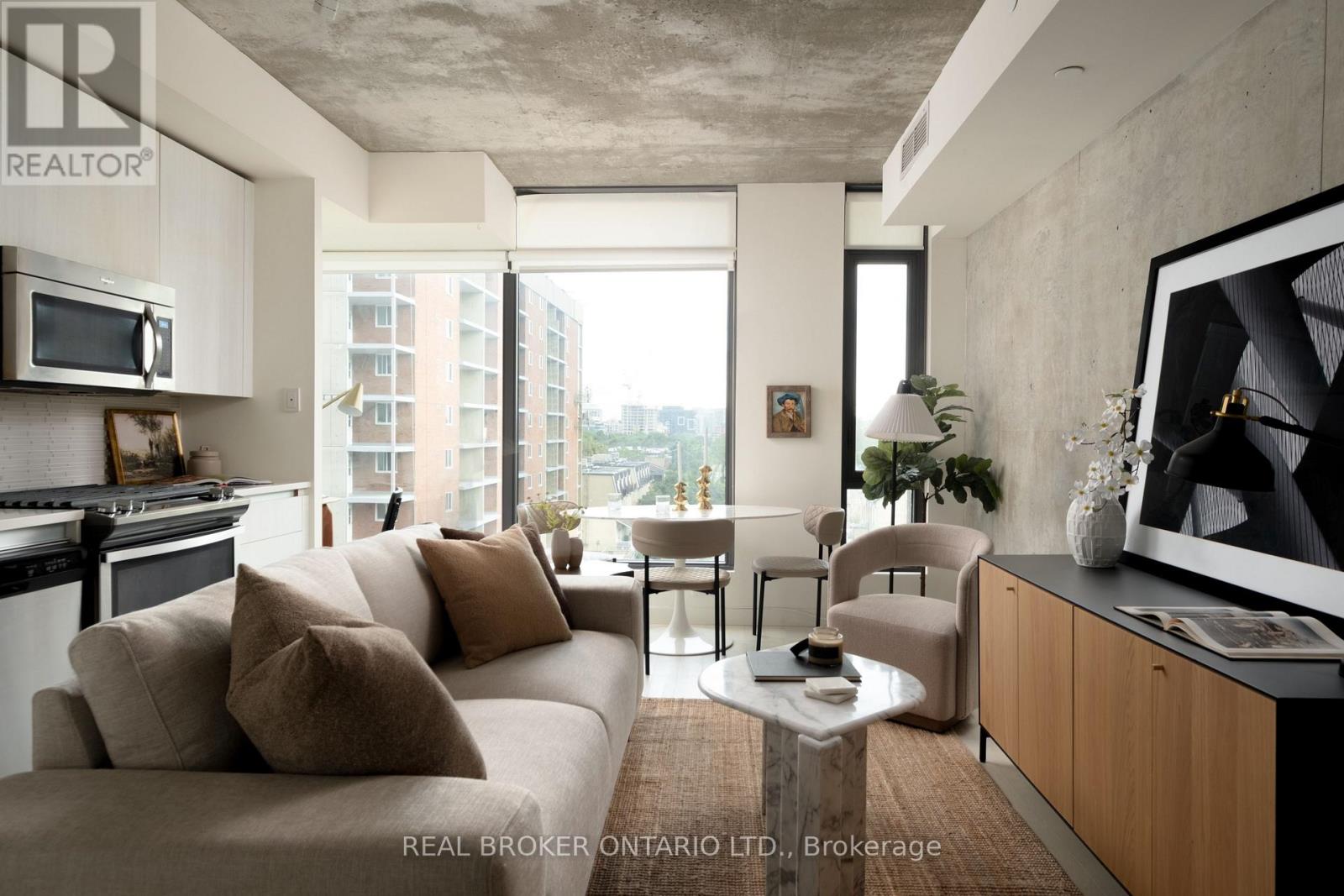 508 - 111 Bathurst Street, Toronto, Ontario  M5V 0M9 - Photo 2 - C13533256