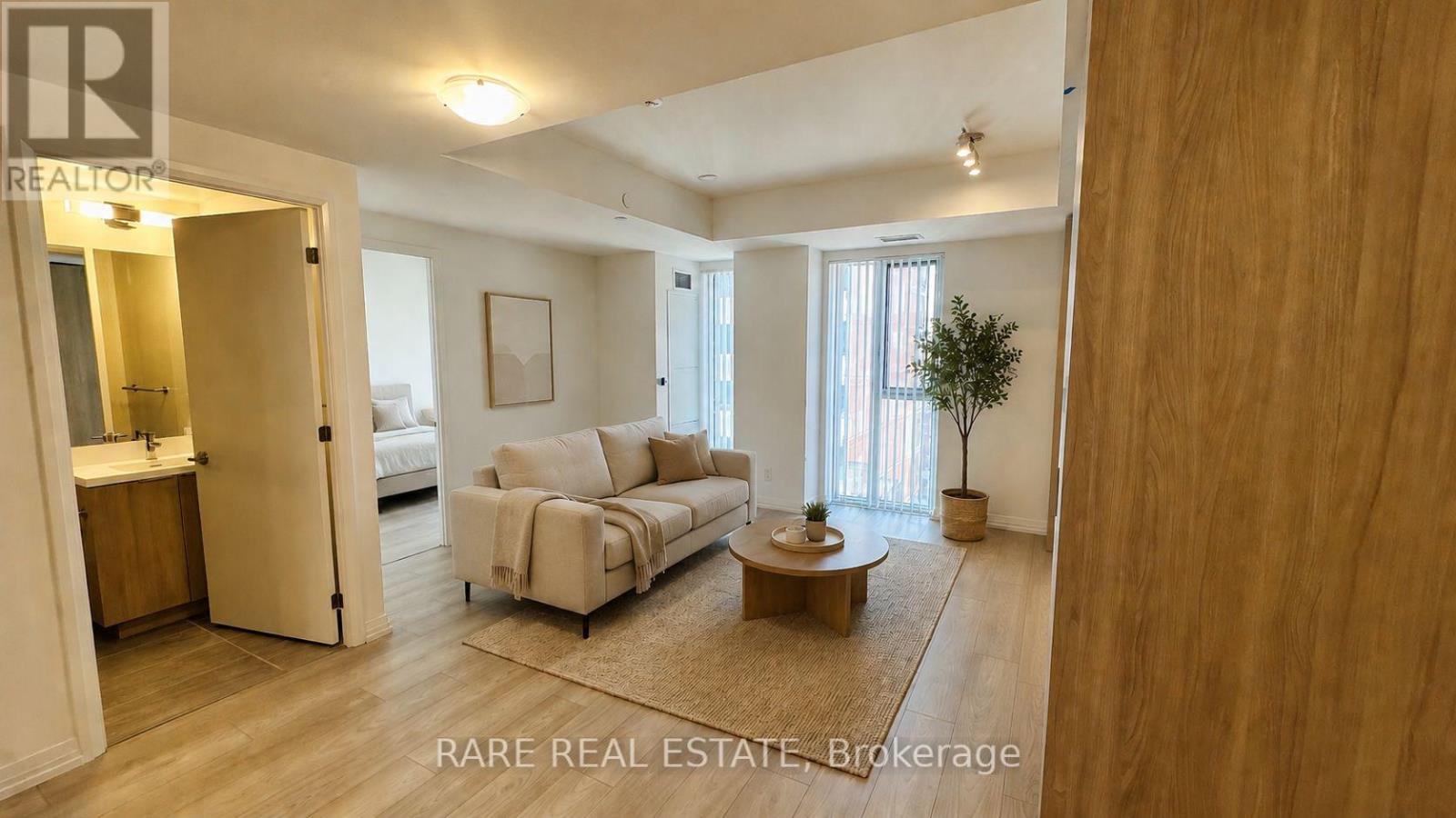 1003 - 400 King Street W, Toronto, Ontario  M5V 0X8 - Photo 1 - C13533322