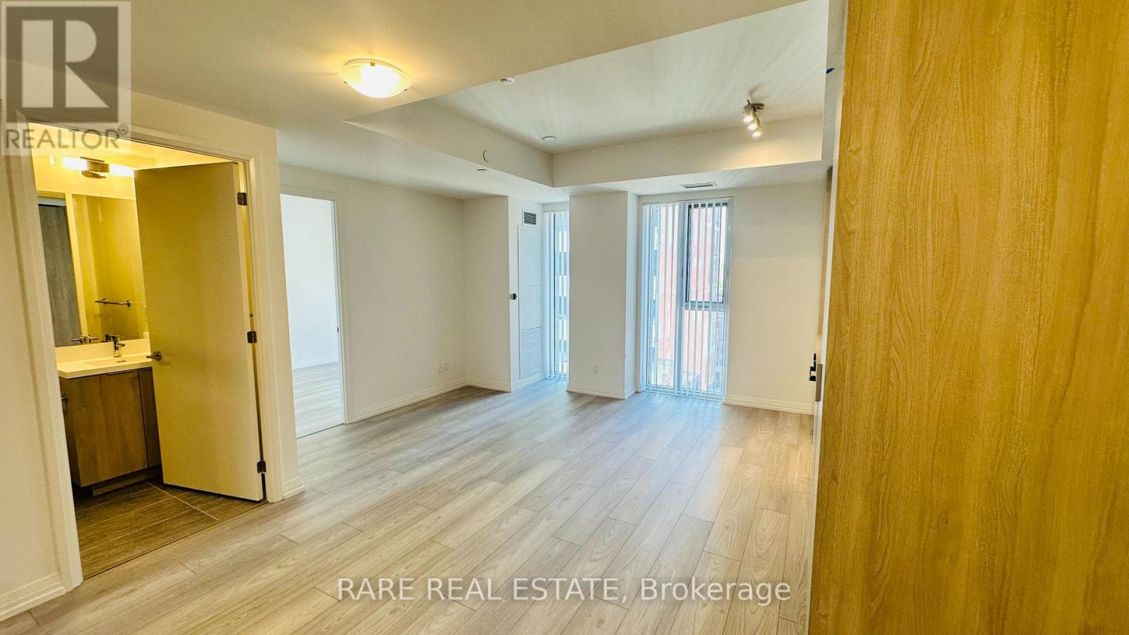 1003 - 400 King Street W, Toronto, Ontario  M5V 0X8 - Photo 2 - C13533322