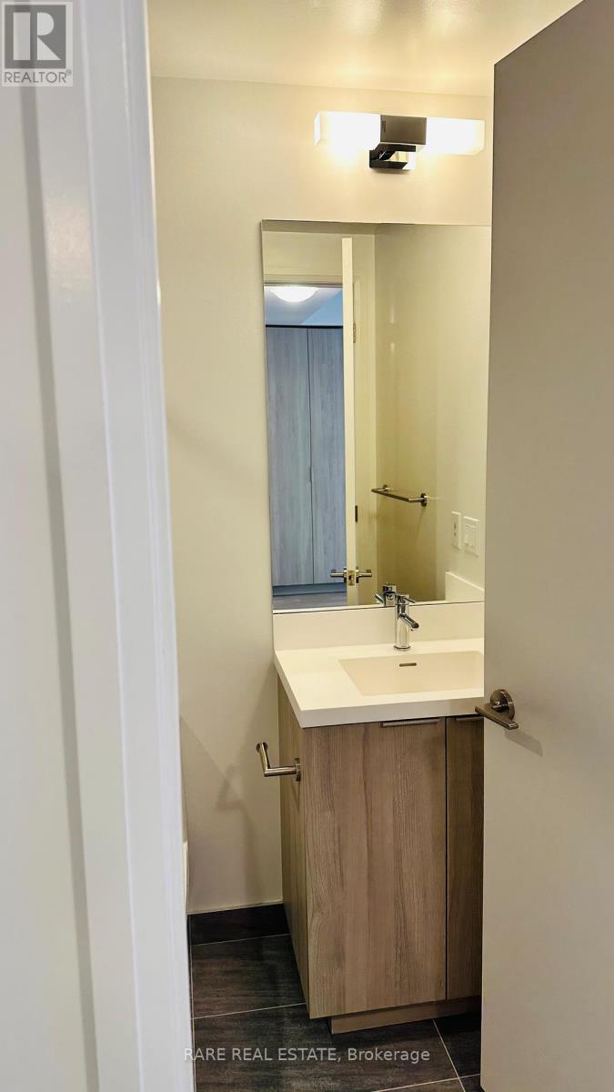 1003 - 400 King Street W, Toronto, Ontario  M5V 0X8 - Photo 8 - C13533322