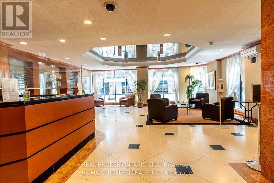 2021 - 633 Bay Street, Toronto, Ontario  M5G 2G4 - Photo 25 - C13533374