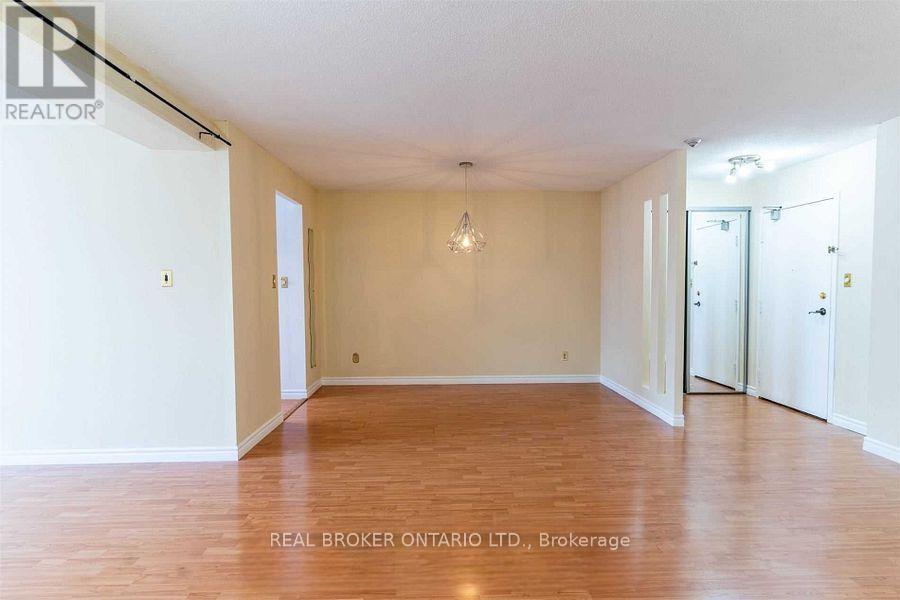 2021 - 633 Bay Street, Toronto, Ontario  M5G 2G4 - Photo 5 - C13533374