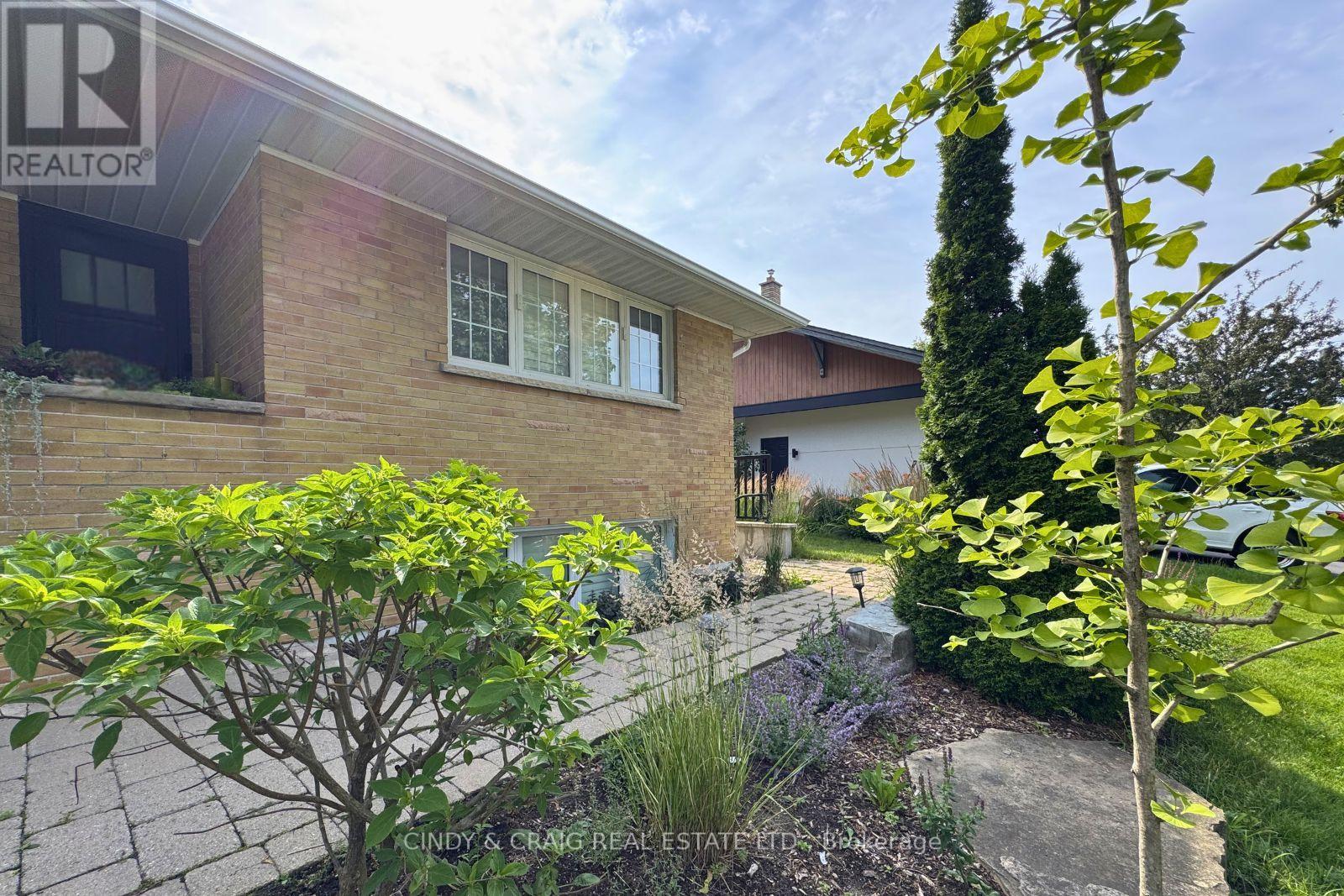 BASEMENT - 679 OSHAWA BOULEVARD N, Oshawa (Centennial)