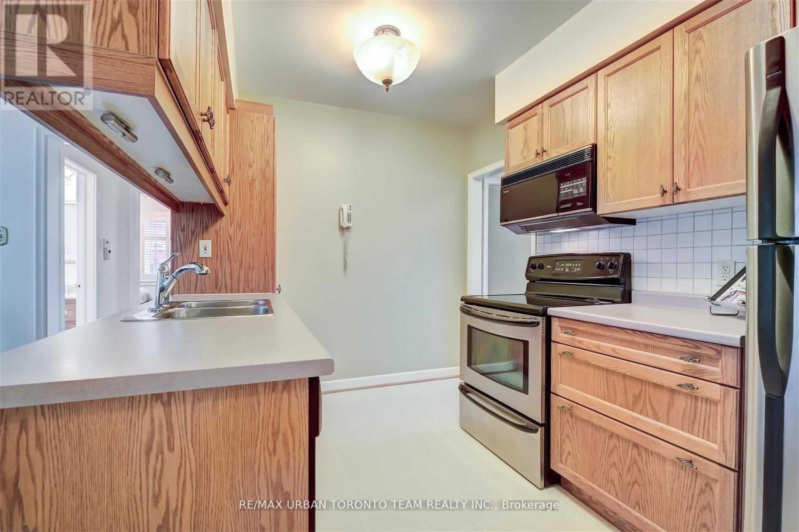 3 Fulham Street, Toronto, Ontario  M1S 2A3 - Photo 5 - E13533110