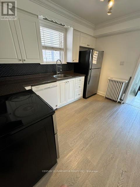 10 Memorial Park Avenue, Toronto, Ontario  M4J 2J6 - Photo 11 - E13533326