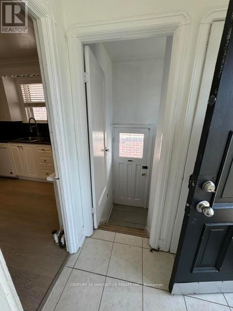 10 Memorial Park Avenue, Toronto, Ontario  M4J 2J6 - Photo 12 - E13533326