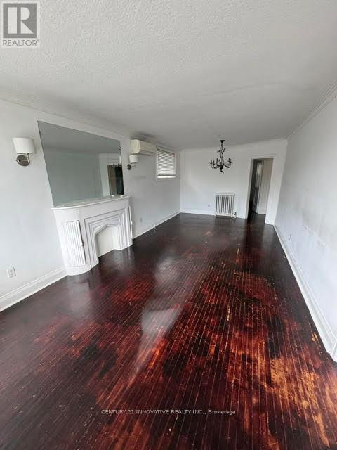 10 Memorial Park Avenue, Toronto, Ontario  M4J 2J6 - Photo 3 - E13533326
