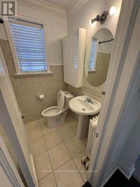 10 Memorial Park Avenue, Toronto, Ontario  M4J 2J6 - Photo 9 - E13533326
