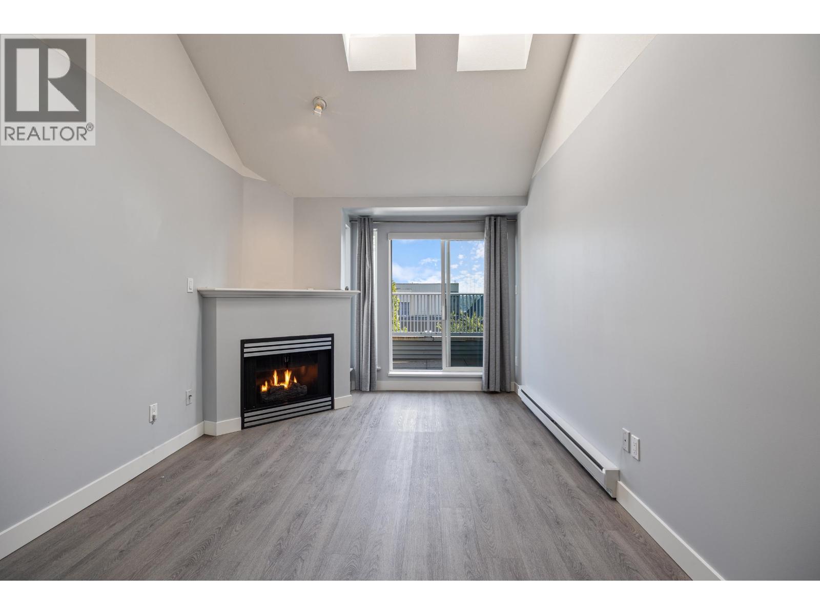 403 3939 Hastings Street, Burnaby, British Columbia  V5C 2H8 - Photo 13 - R3140821