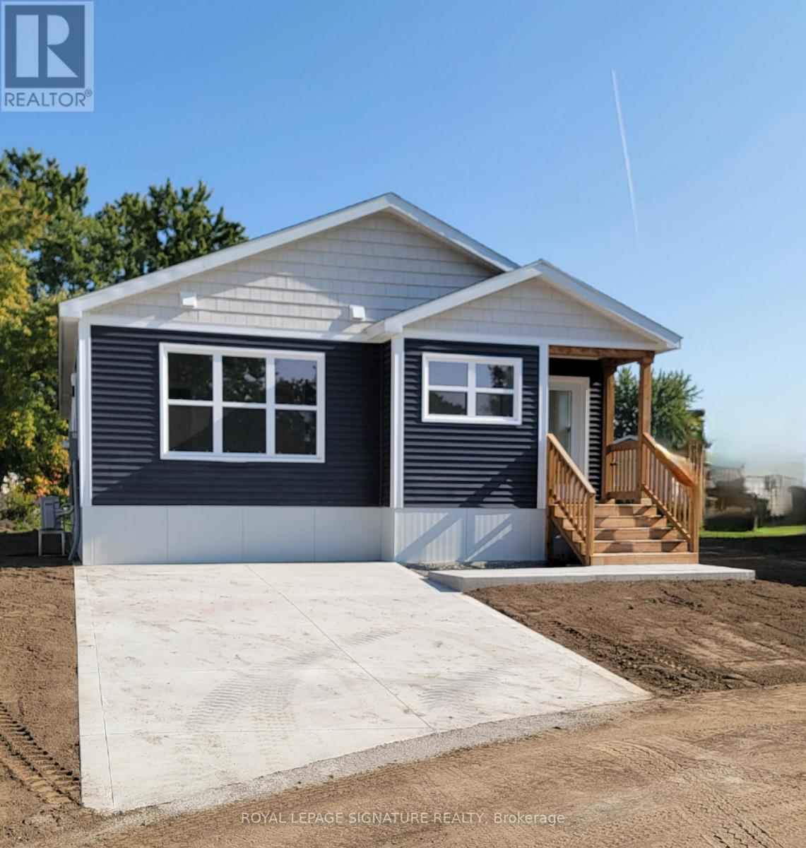 16 Briarwood Place, Innisfil, Ontario  L0L 1L0 - Photo 5 - N13533156