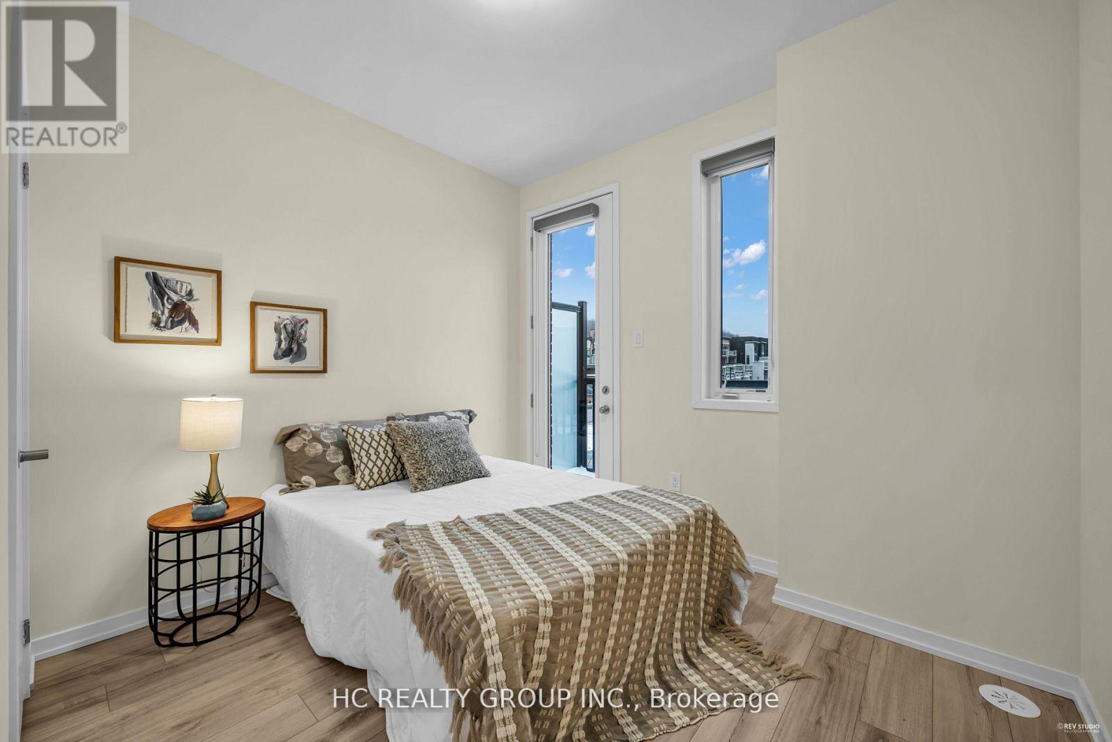 95 Crimson Forest Drive, Vaughan, Ontario  L6A 5C6 - Photo 2 - N13533164